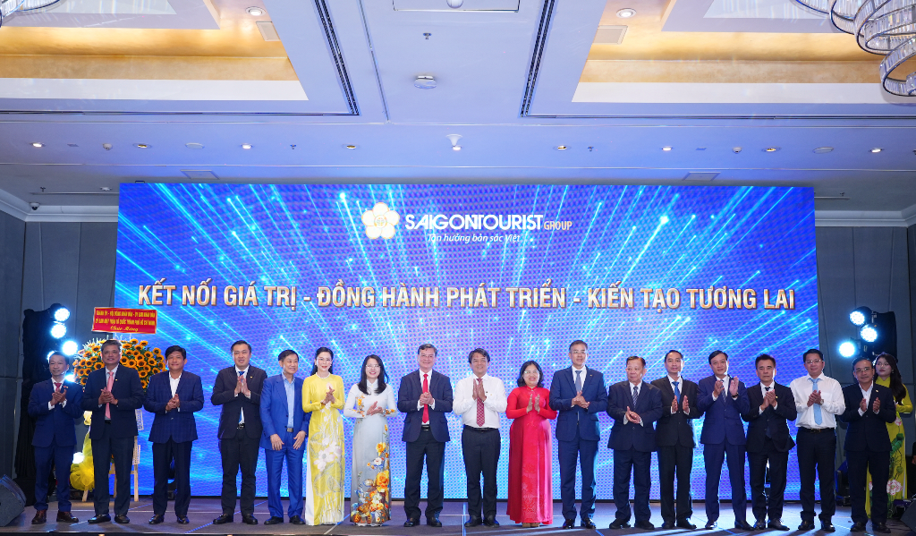 Vietnam Airlines và Saigontourist Group ký kết hợp tác toàn diện giai đoạn 2026 – 2030 mở rộng thị trường khách quốc tế